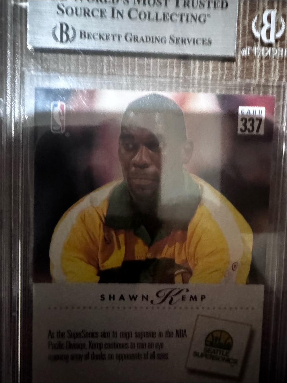Beckett Graded Sports Card - Yellow and Green 8.5 beckett grading services
